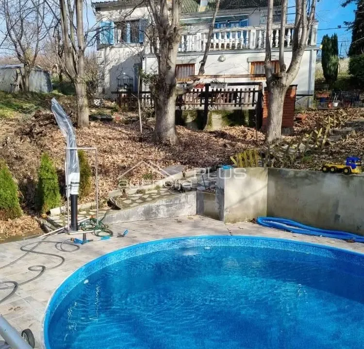 Prodaja, kuća, 135m², Lisović, Barajevo