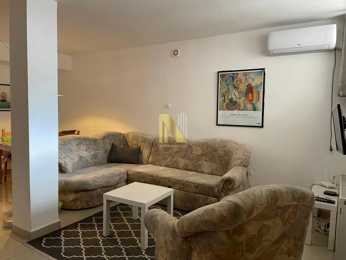 Izdavanje, jednosoban stan, 35m², Socijalno, Novi Sad Sve Podlokacije