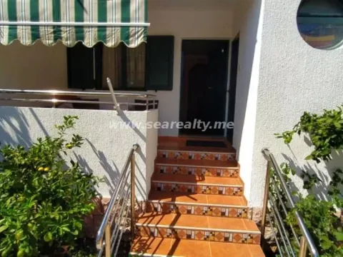 Sale, two bedroom apartment, 95m², Sveti Stefan, Budva - image 12