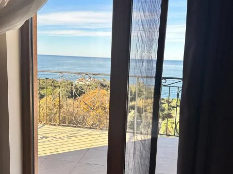 Prodaja, četvorosoban stan, 176m², Dobra Voda, Budva - image 7
