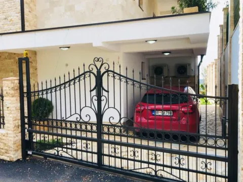 Prodaja, kuća, 160m², Dobra Voda, Bar - image 5