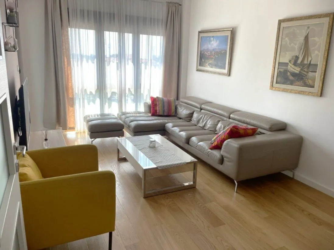 Izdavanje, jednosoban stan, 47m², Zagorič, Podgorica