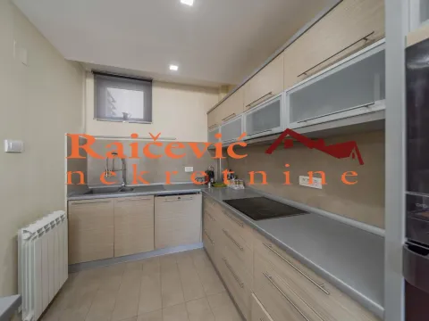 Prodaja, četvorosoban stan, 160m², Zvezdara Sve Podlokacije, Beograd - image 5