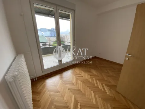 Izdavanje, četvorosoban stan, 105m², Slavija, Vračar Sve Podlokacije - image 15