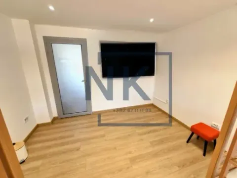 Izdavanje, poslovni prostor, 190m², City Kvart, Podgorica - image 7