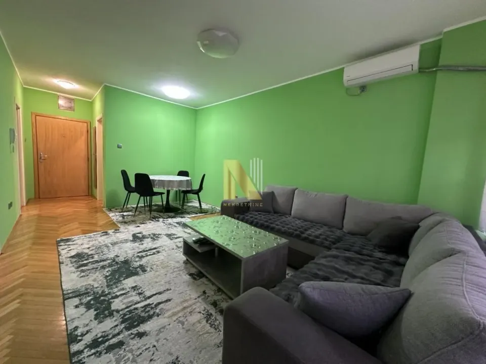 Rent, two bedroom apartment, 45m², Bulevar Oslobodjenja, Novi Sad Sve Podlokacije