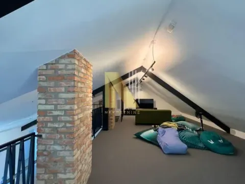 Izdavanje, poslovni prostor, 584m², Centar, Novi Sad - image 25