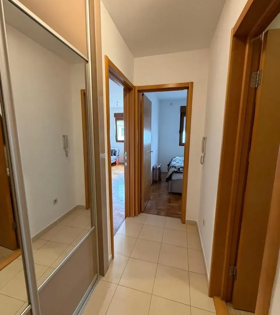 Prodaja, jednosoban stan, 37m², Stari Aerodrom, Podgorica