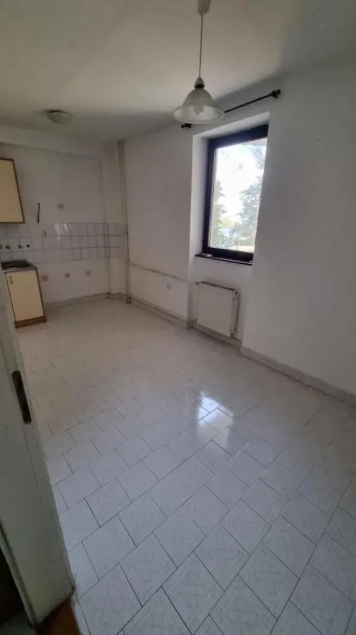 Izdavanje, jednosoban stan, 41m², Sajmište, Novi Sad