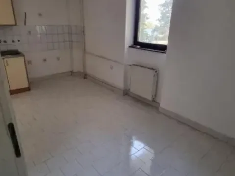 Izdavanje, jednosoban stan, 41m², Sajmište, Novi Sad - image 4