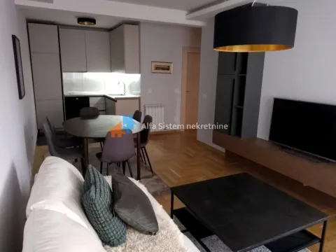 Izdavanje, trosoban stan, 60m², Banjica, Voždovac Sve Podlokacije - image 4