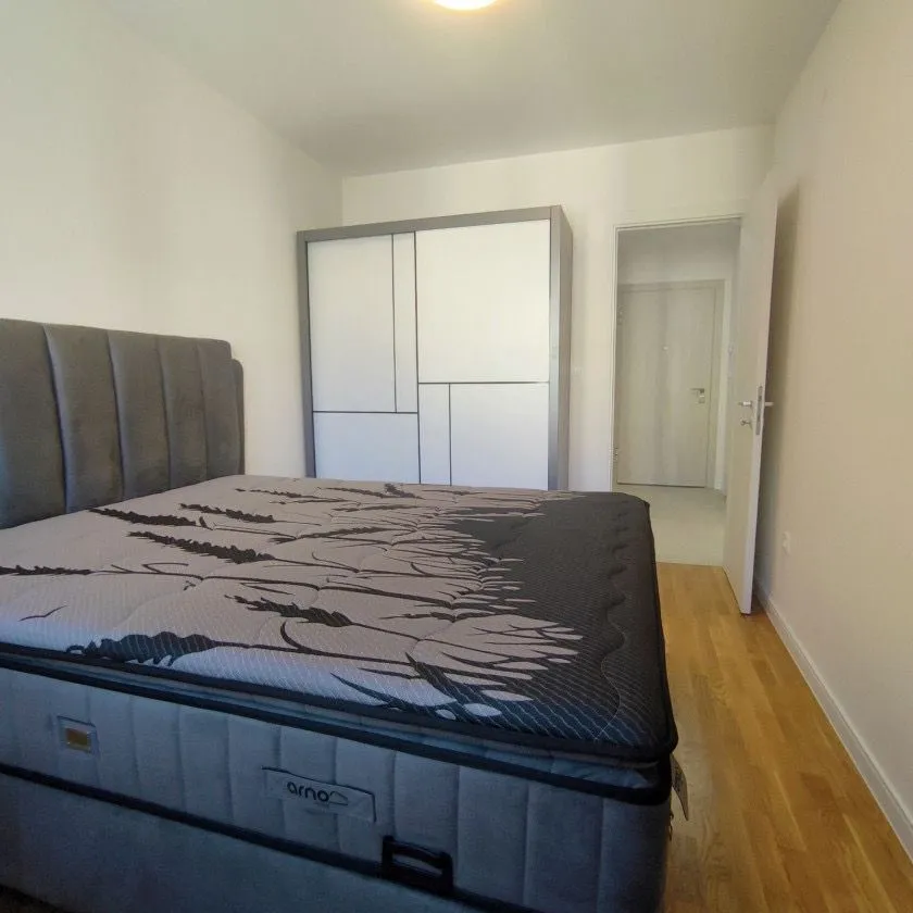 Rent, one bedroom apartment, 40m², Pobrežje, Podgorica