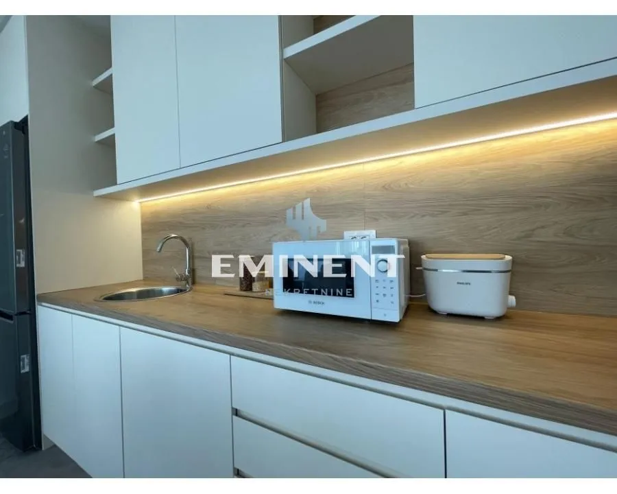 Rent, three bedroom apartment, 80m², Savski Venac, Beograd