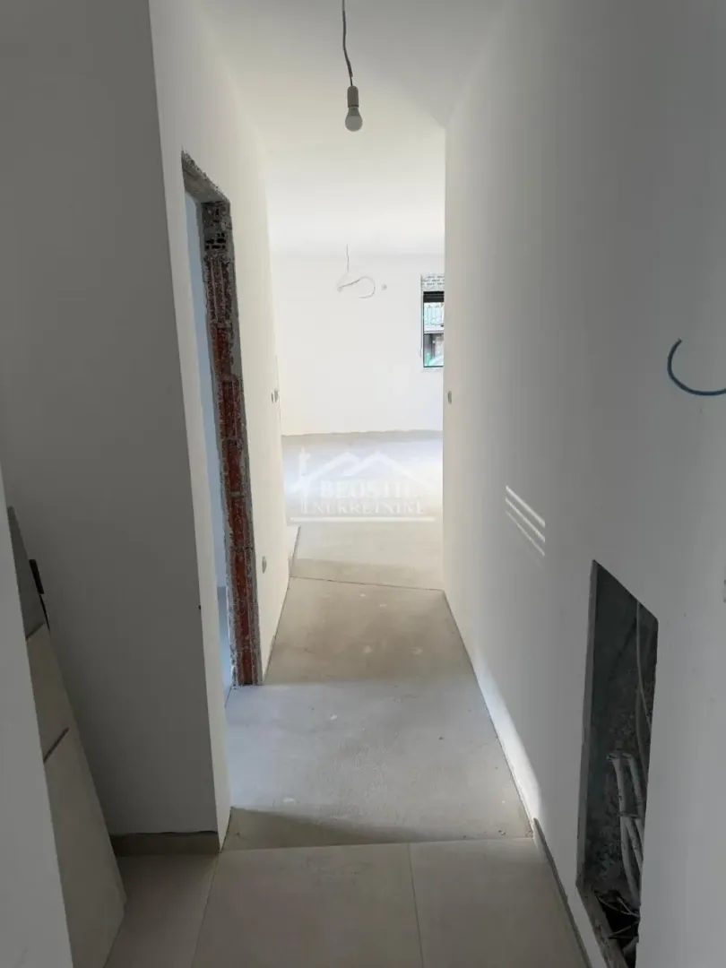 Prodaja, jednosoban stan, 43m², Ledine, Beograd