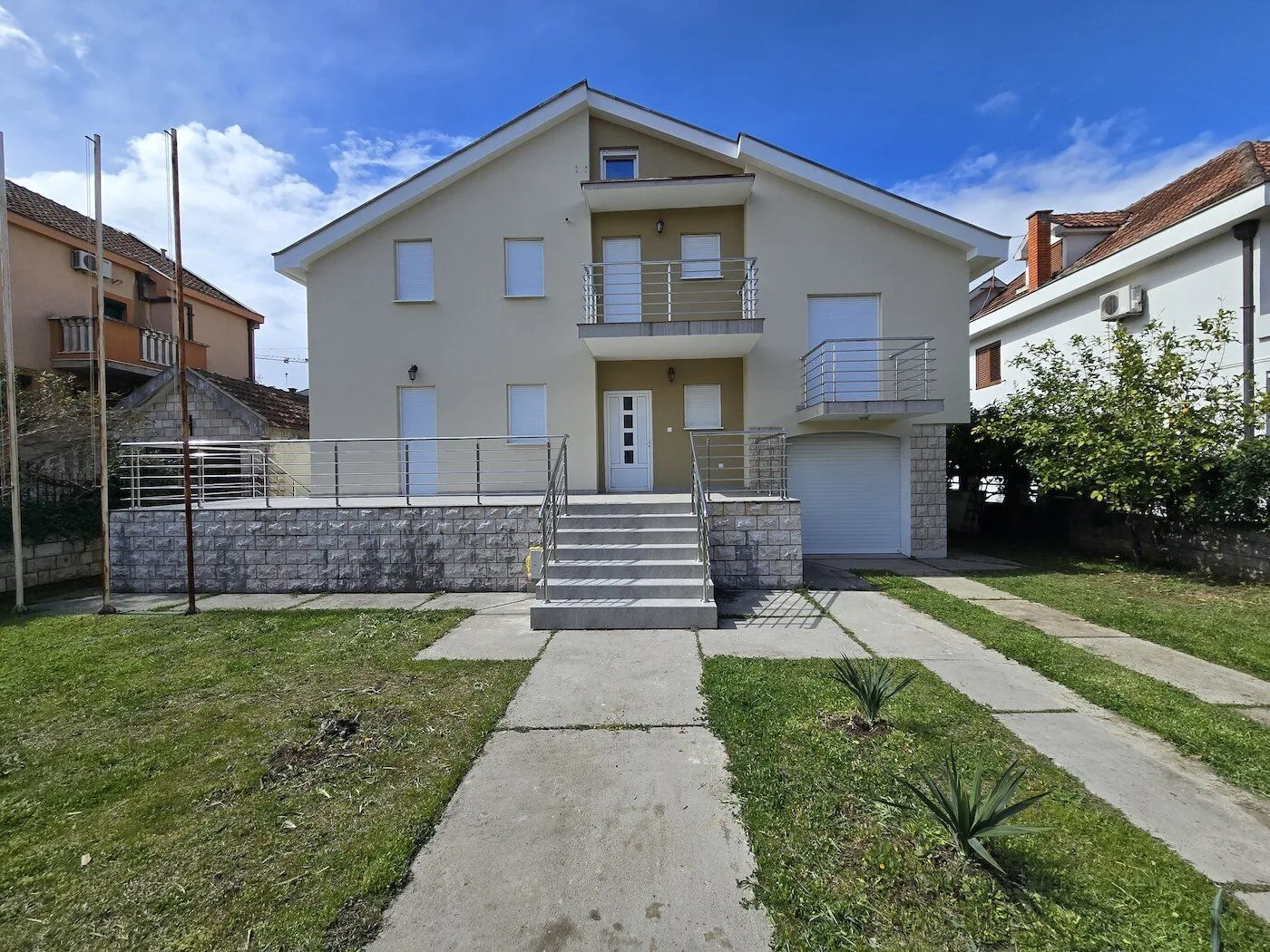 Rent, office space, 337m², Stari Aerodrom, Podgorica
