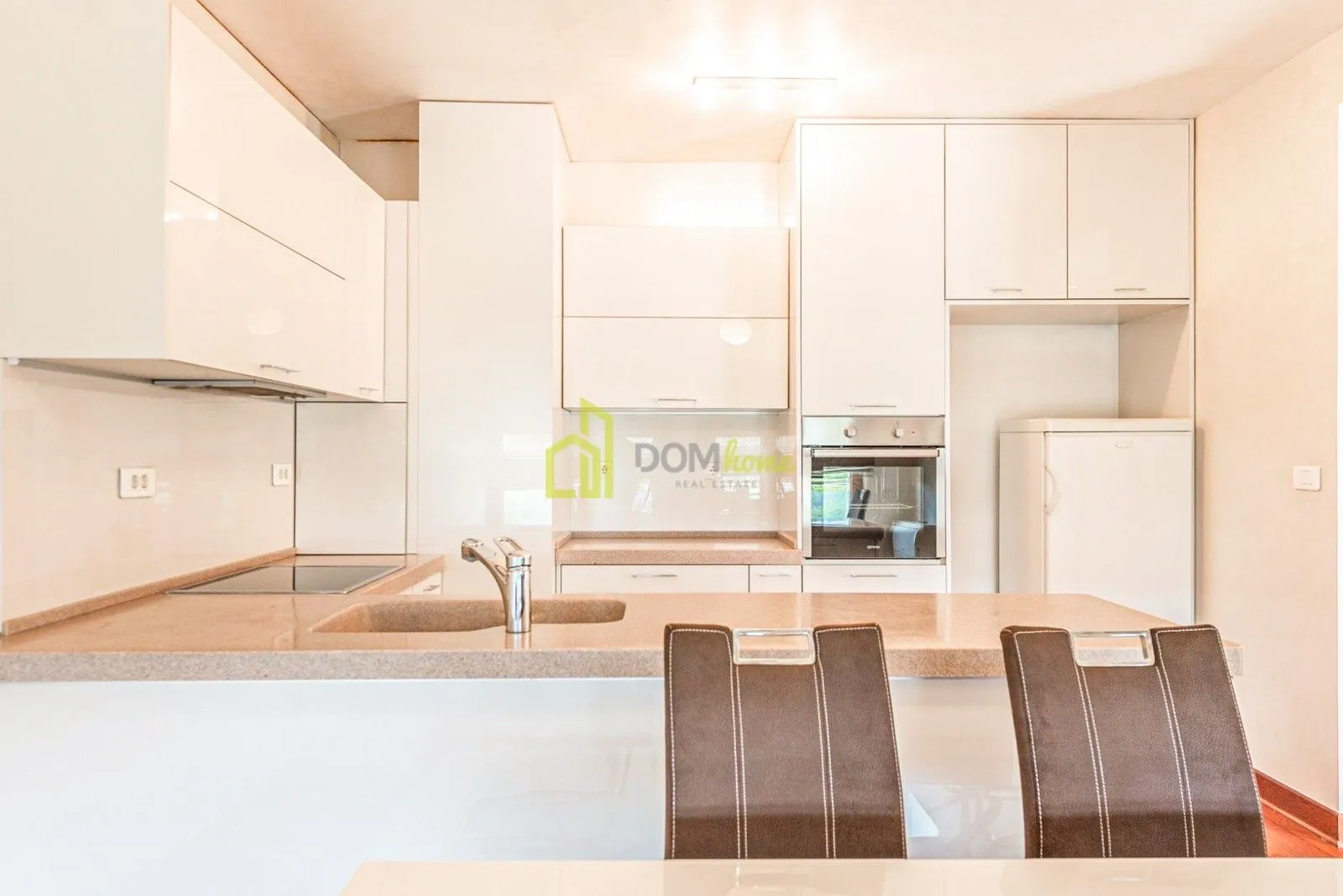 Prodaja, trosoban stan, 127m², Momišići, Podgorica