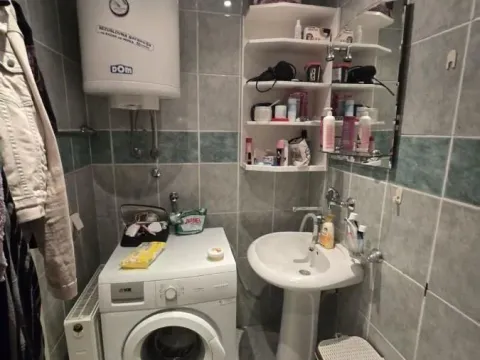Izdavanje, jednosoban stan, 40m², Centar, Novi Sad - image 10