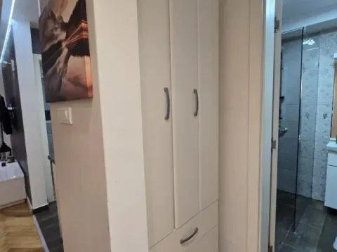 Izdavanje, dvosoban stan, 50m², Bulevar Oslobodjenja, Novi Sad Sve Podlokacije - image 12