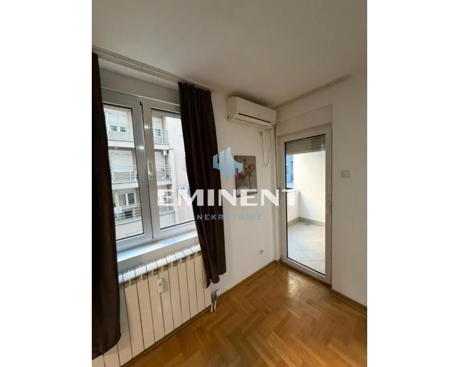 Rent, apartment, 40m², Đeram Pijaca, Beograd