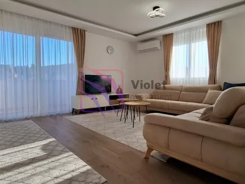 Izdavanje, trosoban stan, 100m², Zagorič, Podgorica - image 1
