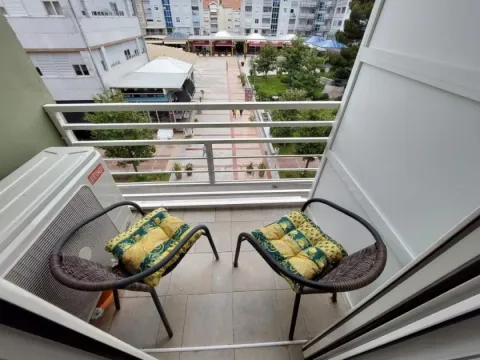 Izdavanje, dvosoban stan, 70m², Centar, Tivat - image 9