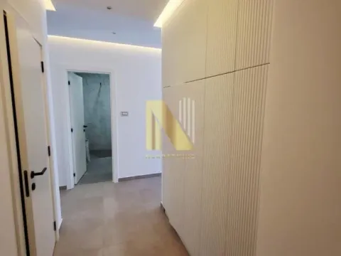 Izdavanje, trosoban stan, 73m², Centar, Novi Sad - image 11