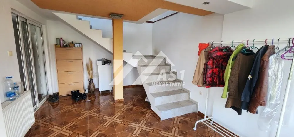 Rent, office space, 400m², Trandžament, Petrovaradin