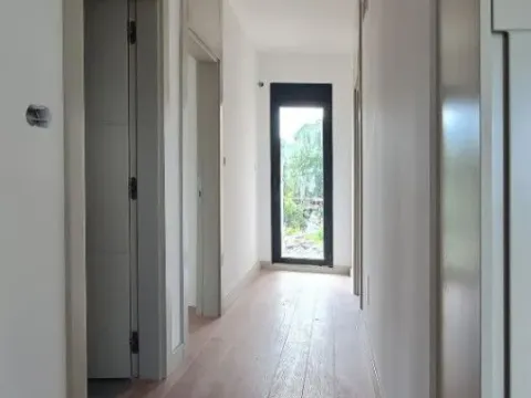 Sale, house, 200m², Danilovgrad, Crna Gora - image 11