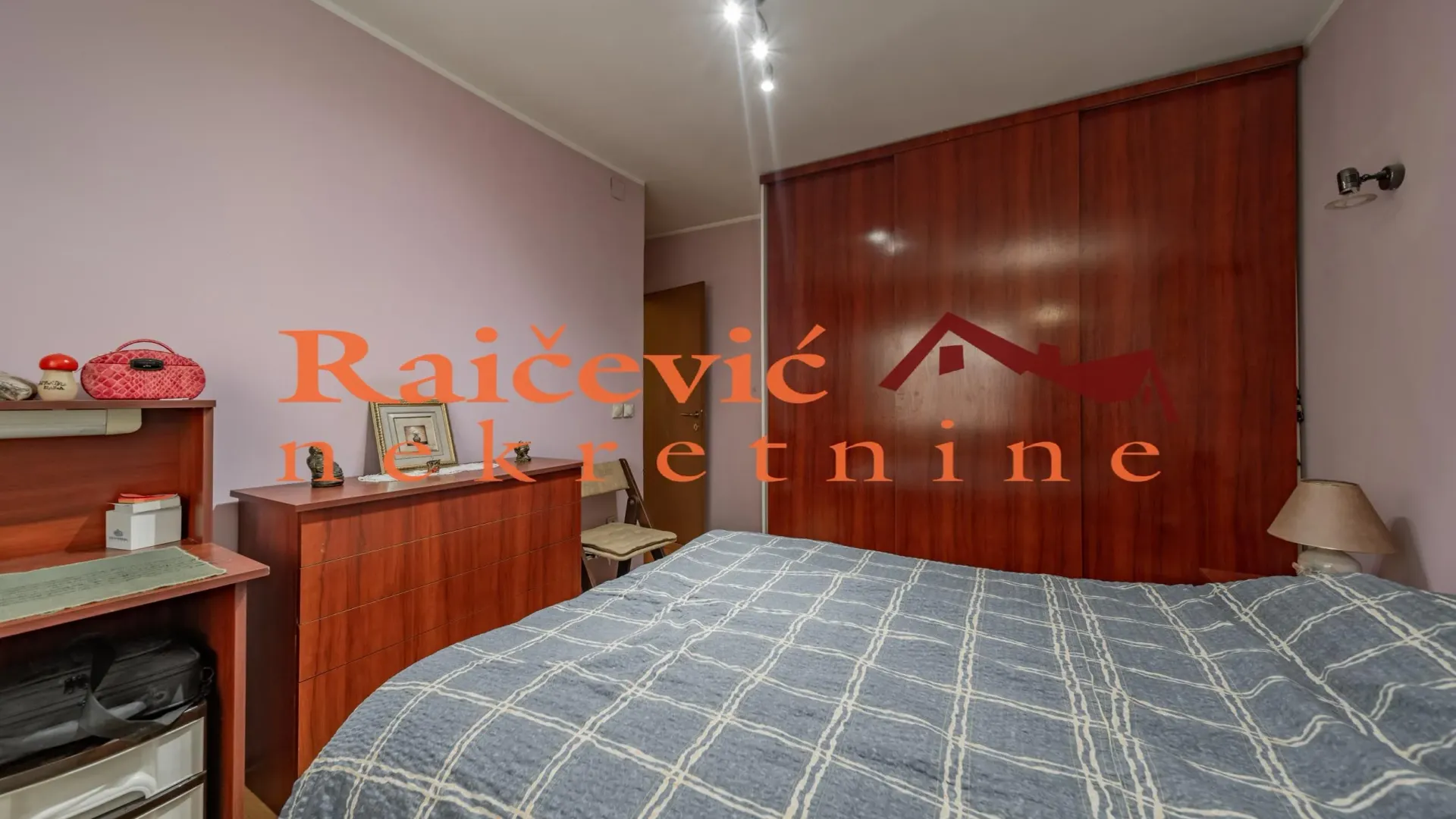 Prodaja, kuća, 85m², Stari Grad, Beograd