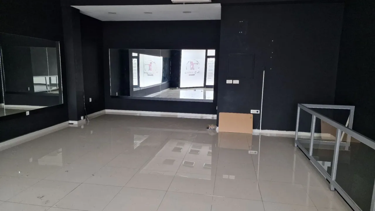 Izdavanje, poslovni prostor, 164m², City Kvart, Podgorica