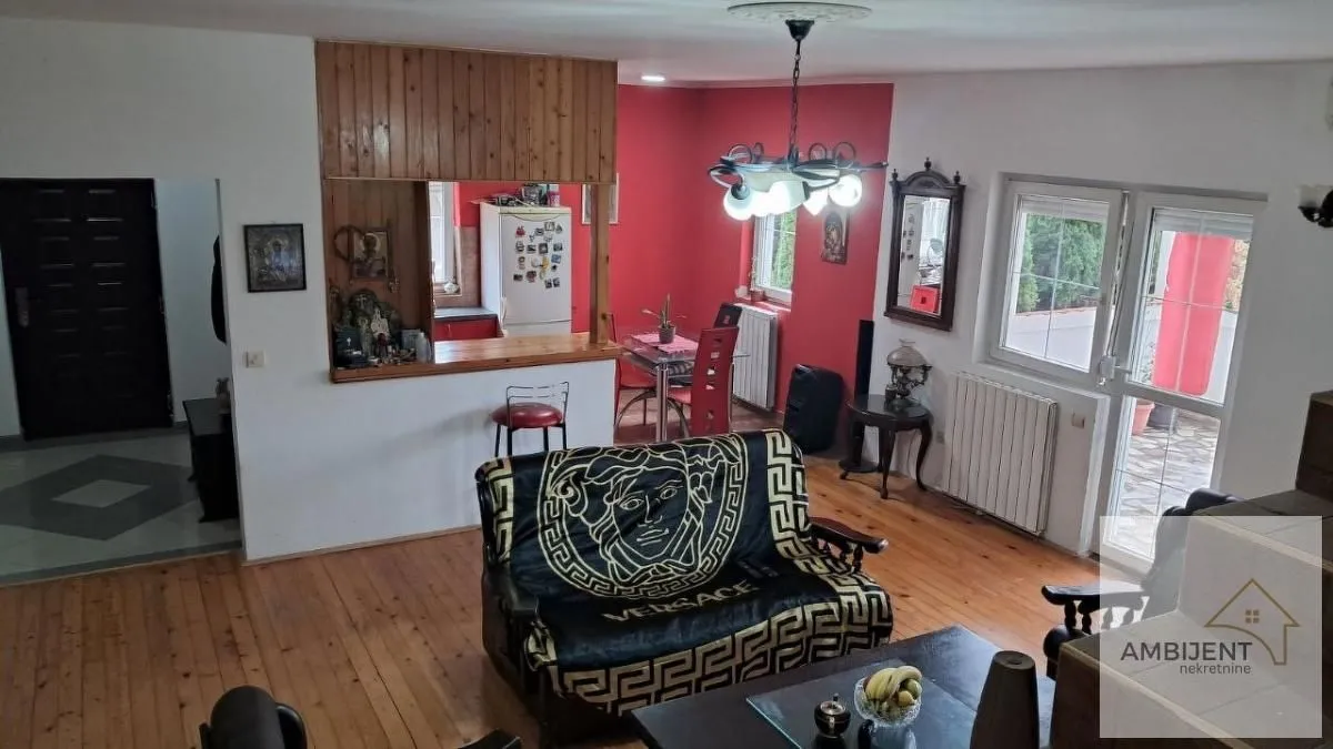 Sale, office space, 240m², Zemun Sve Podlokacije, Beograd