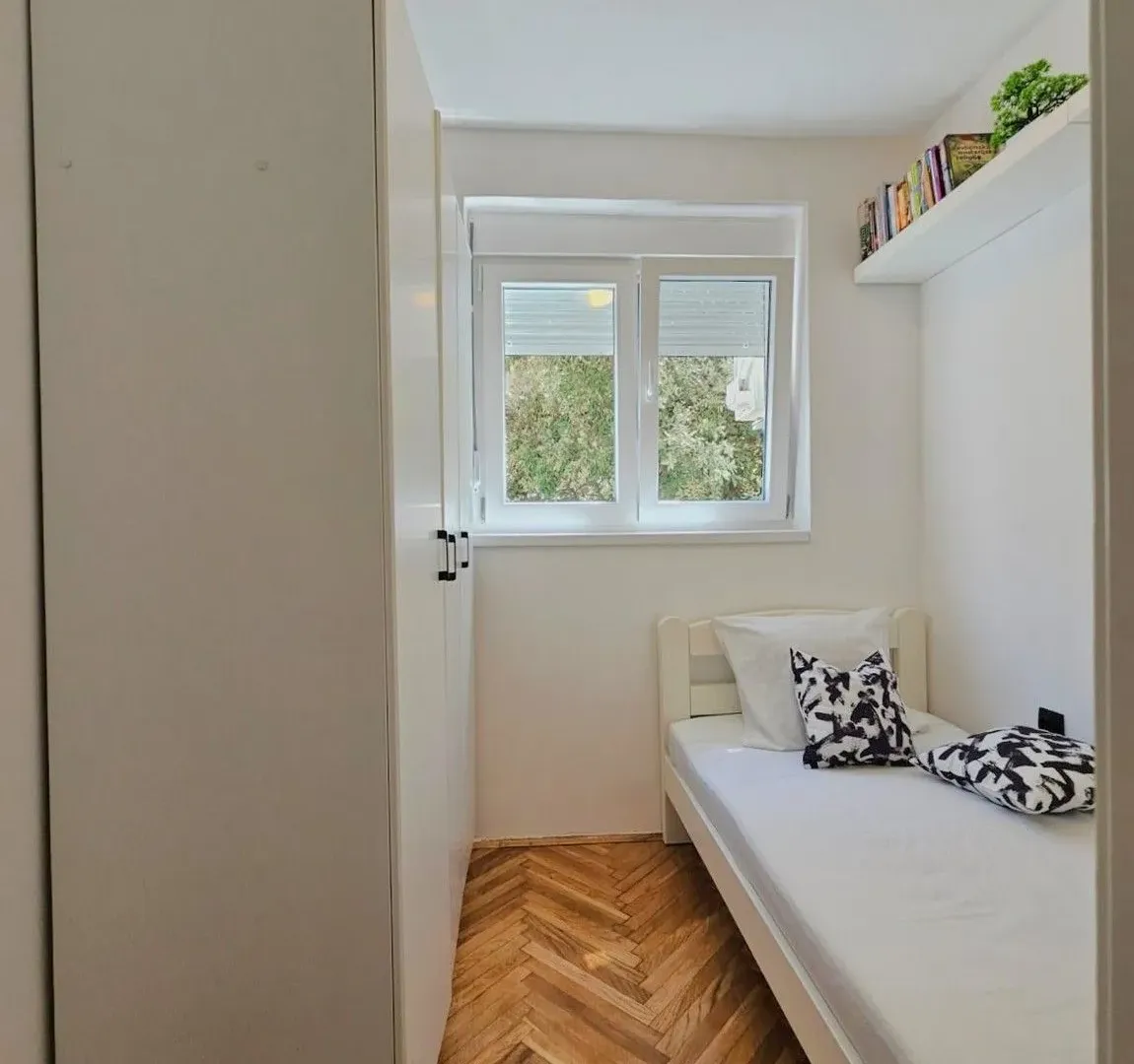 Prodaja, dvosoban stan, 52m², Dubovica, Budva