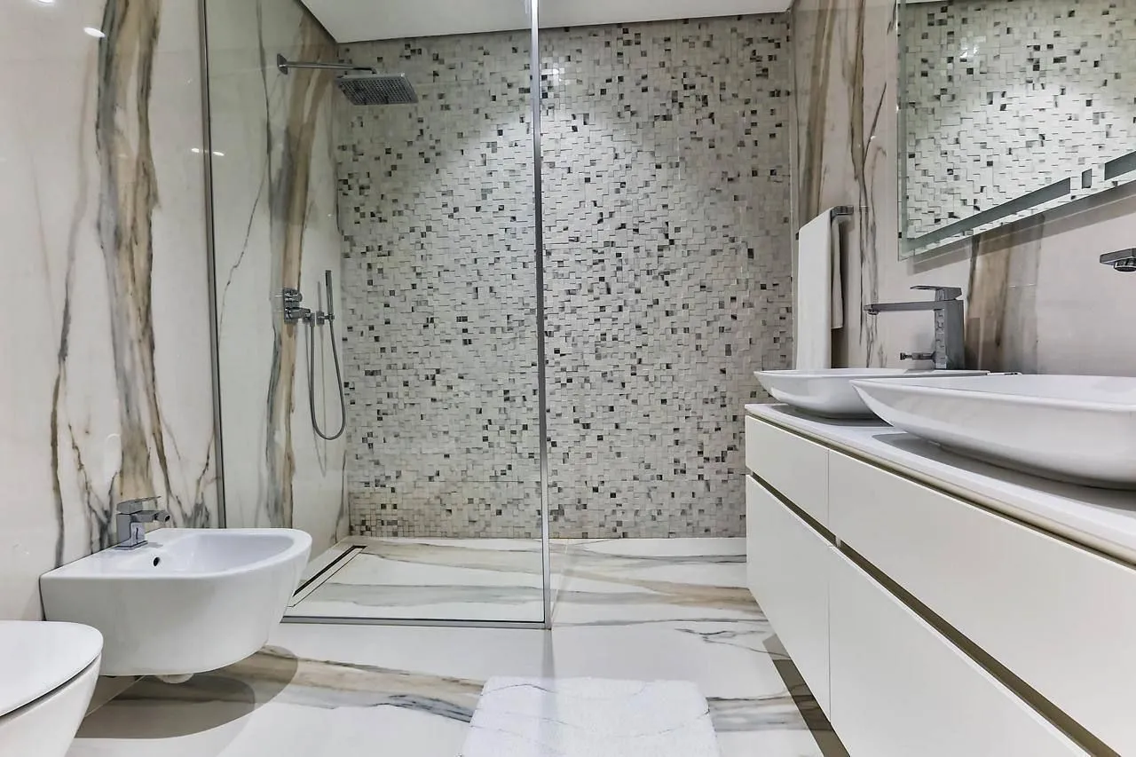 Prodaja, dvosoban stan, 186m², Dukley Gardens, Budva