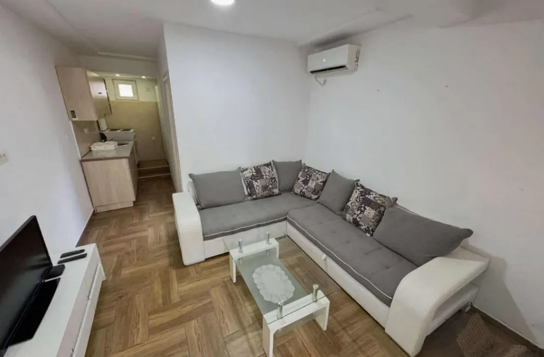 Rent, one bedroom apartment, 30m², Šušanj, Bar
