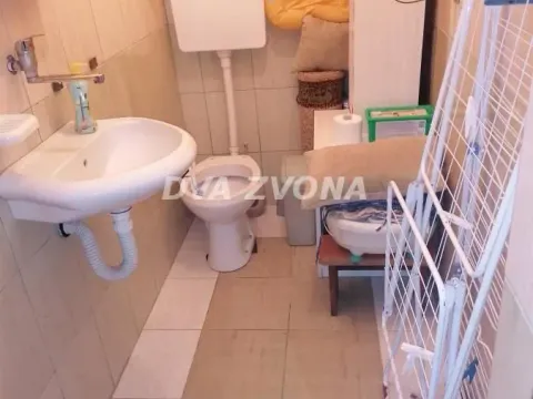 Prodaja, kuća, 138m², Sremska Kamenica, Petrovaradin - image 10