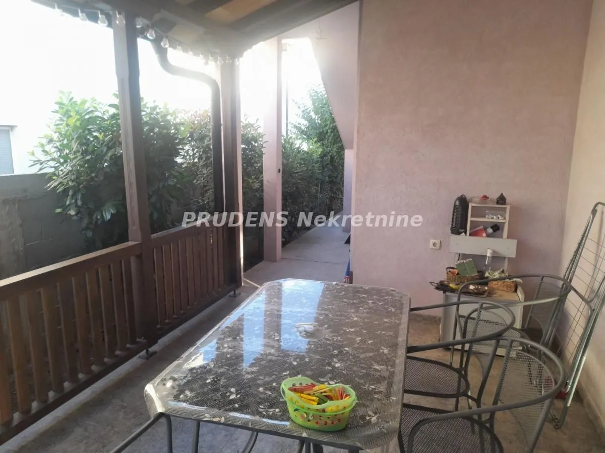 Sale, house, 243m², Surčin, Beograd
