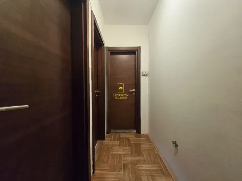 Sale, two bedroom apartment, 73m², Dalmatinska ulica, Podgorica - image 9