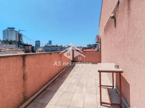 Izdavanje, trosoban stan, 128m², Stari Grad, Beograd - image 14