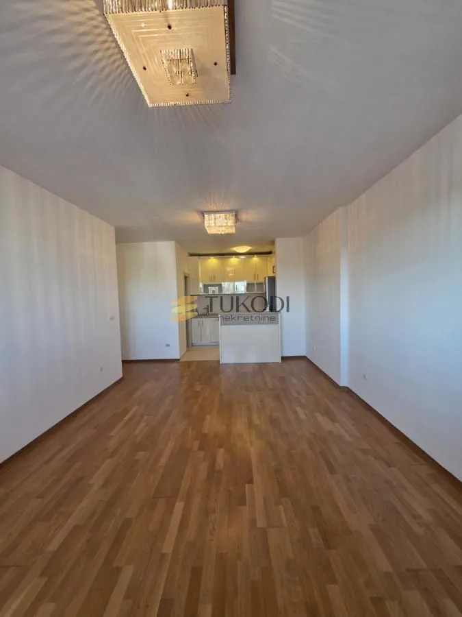 Prodaja, četvorosoban stan, 90m², Adamovićevo Naselje, Novi Sad Sve Podlokacije