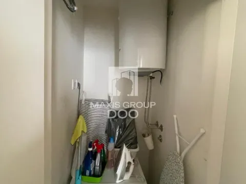 Izdavanje, četvorosoban stan, 55m², Savski Venac, Beograd - image 17