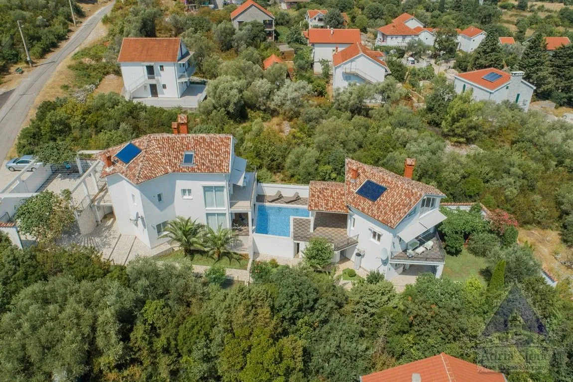 Prodaja, kuća, 525m², Radovići, Tivat