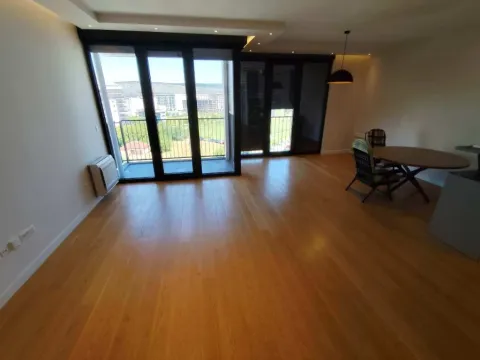 Izdavanje, trosoban stan, 150m², Preko Morače, Podgorica - image 3