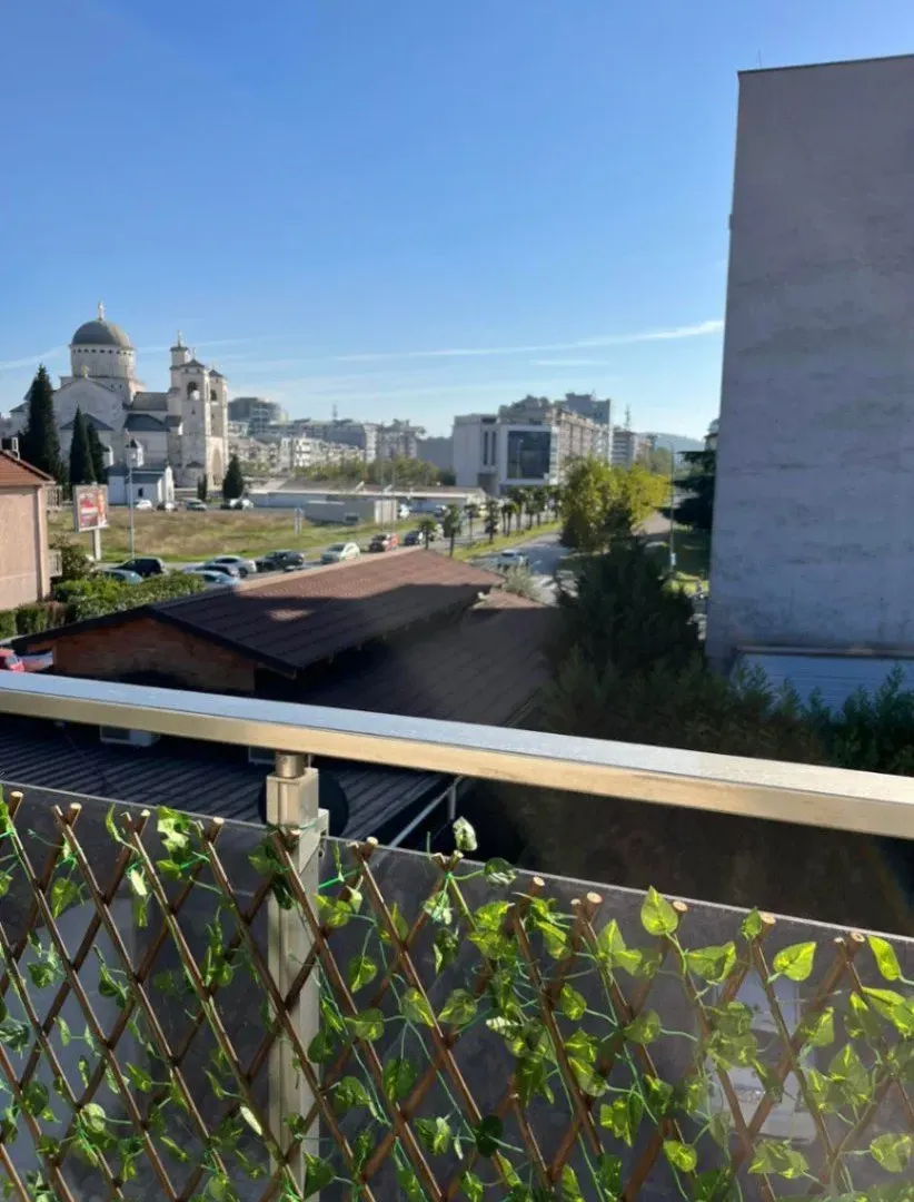 Izdavanje, dvosoban stan, 60m², Dalmatinska ulica, Podgorica