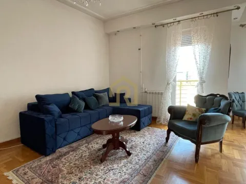 Izdavanje, dvosoban stan, 63m2, Kalenić Pijaca, Vračar, Beograd Izdavanje, dvosoban stan, 63m2, Kalenić Pijaca, Vračar, Beograd