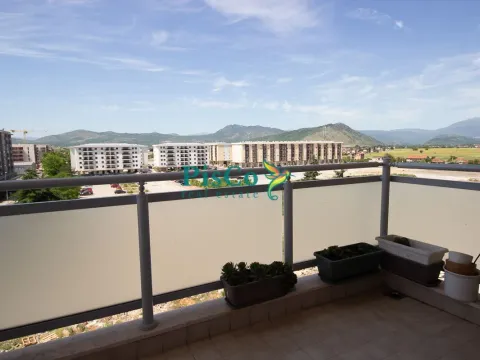 Rent, two bedroom apartment, 88m², City Kvart, Podgorica - image 6