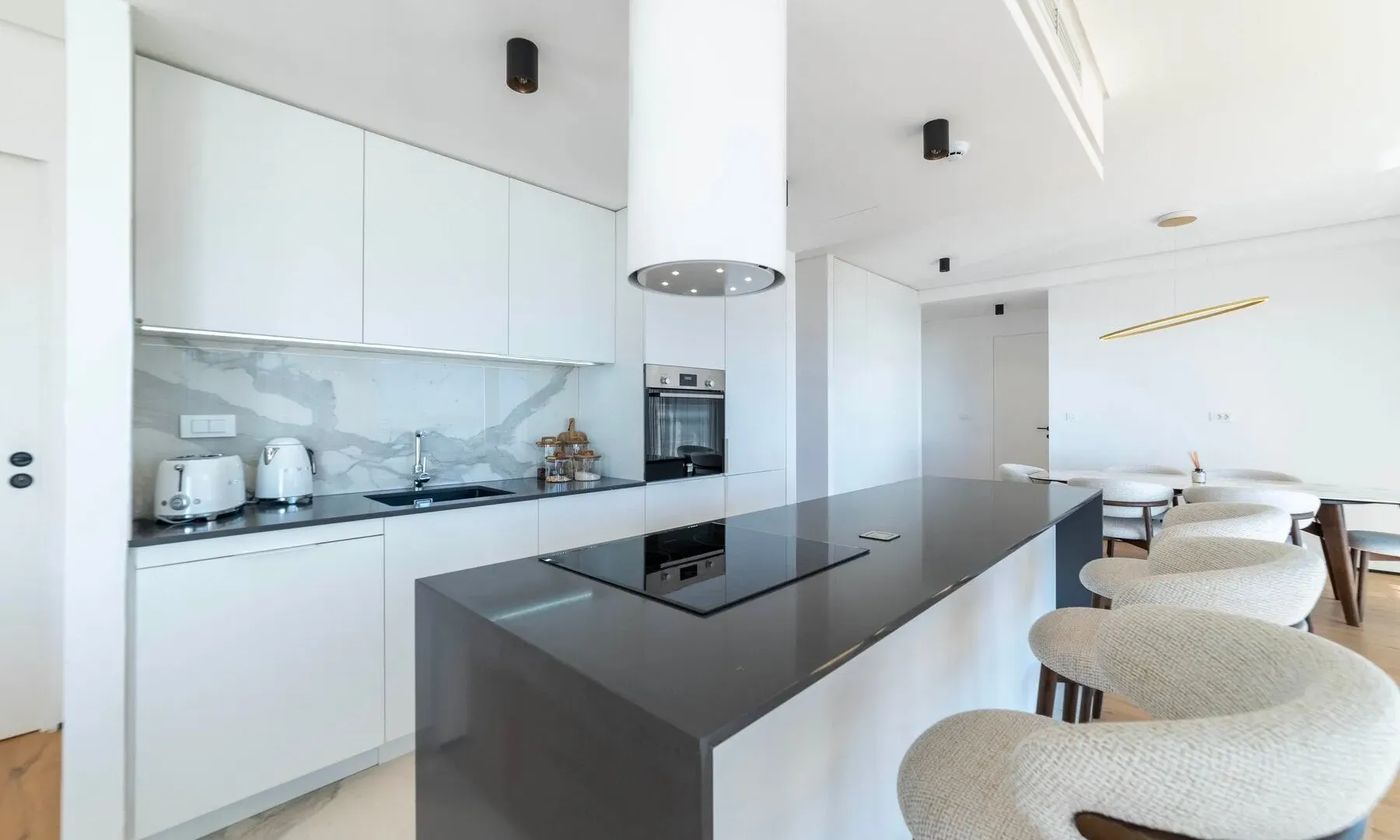 Sale, three bedroom apartment, 125m², Vidikovac, Budva