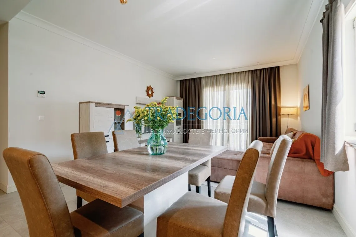 Prodaja, dvosoban stan, 85m², Radovići, Tivat