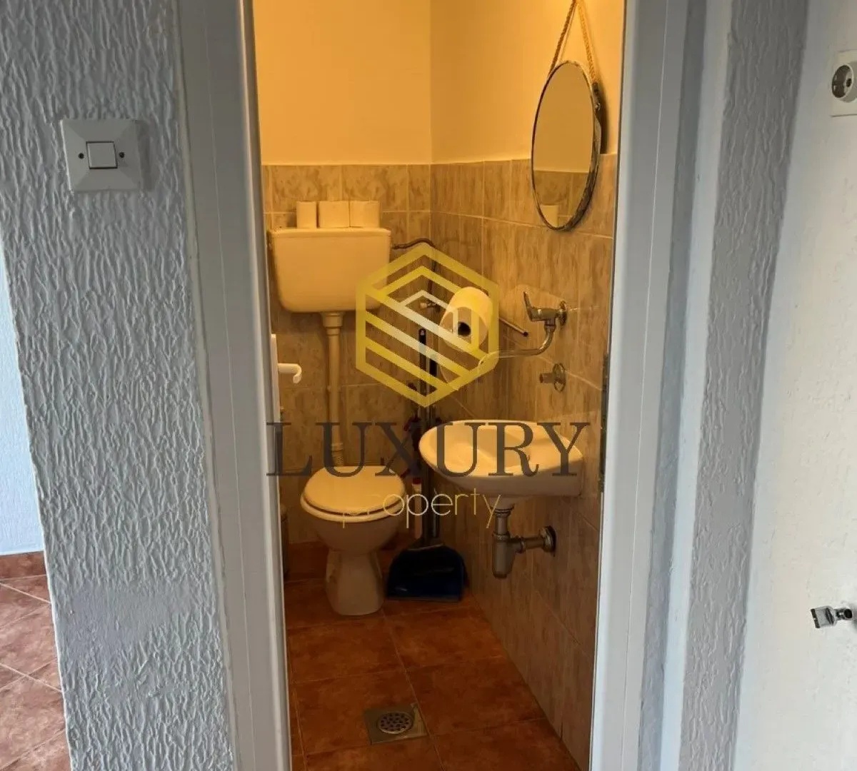 Rent, office space, 17m², Pejton, Podgorica