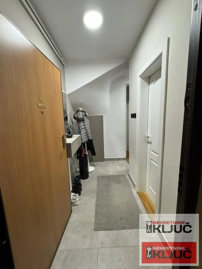 Prodaja, trosoban stan, 80m², Nova Detelinara, Novi Sad Sve Podlokacije
