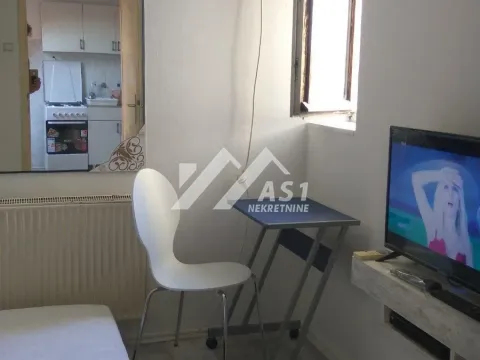 Izdavanje, jednosoban stan, 29m², Grbavica, Novi Sad Sve Podlokacije - image 2